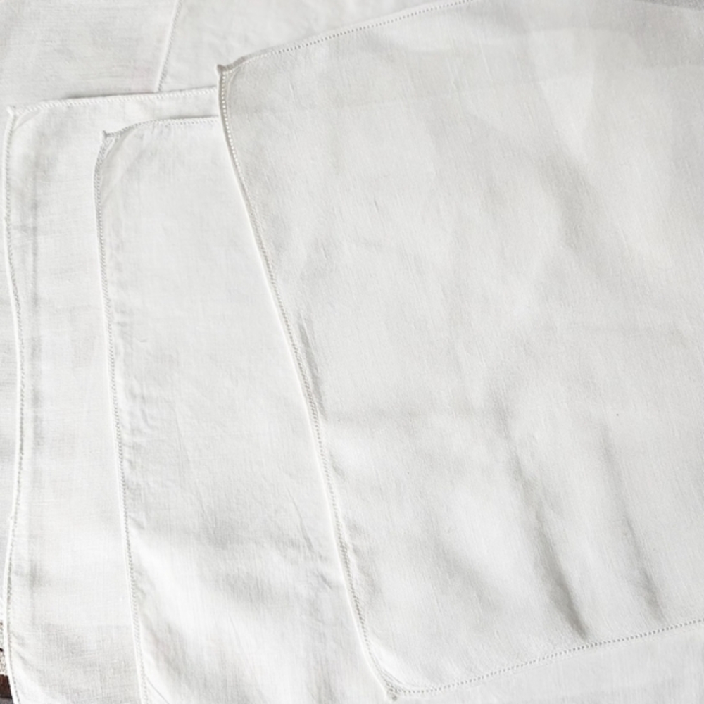 SET OF 5 SIMPLE LINEN HANDKERCHIEFS NO DESIGN - Picture 2 of 4